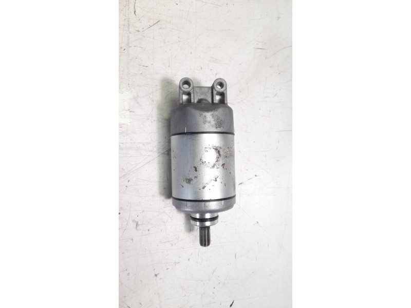Recambio de motor arranque para yamaha xsr 900 referencia OEM IAM BFD818900000  