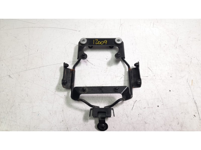 Recambio de araña para yamaha xsr 900 referencia OEM IAM BEA231740000  