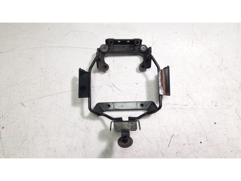 Recambio de araña para yamaha xsr 900 referencia OEM IAM BEA231740000  