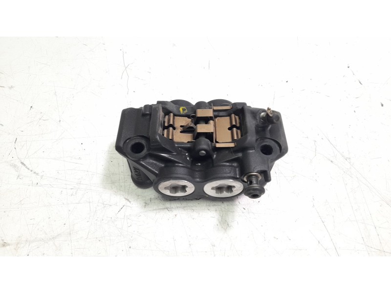 Recambio de pinza de freno delantera derecha para yamaha xsr 900 referencia OEM IAM 1RC2580U0000  