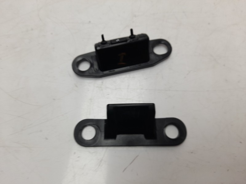 Recambio de retenedor puerta para ford tourneo courier (c4a) titanium referencia OEM IAM ET76A253A26  
