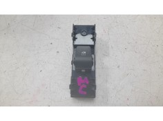 MANDO ELEVALUNAS DELANTERO DERECHO 93581G3010 93581G3010 