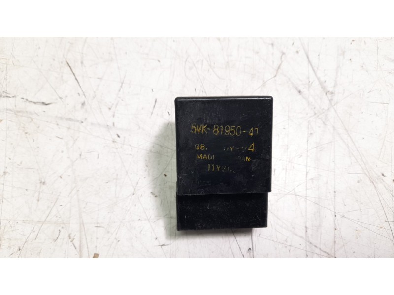 Recambio de modulo electronico para yamaha xsr 900 referencia OEM IAM 8VK8195041  