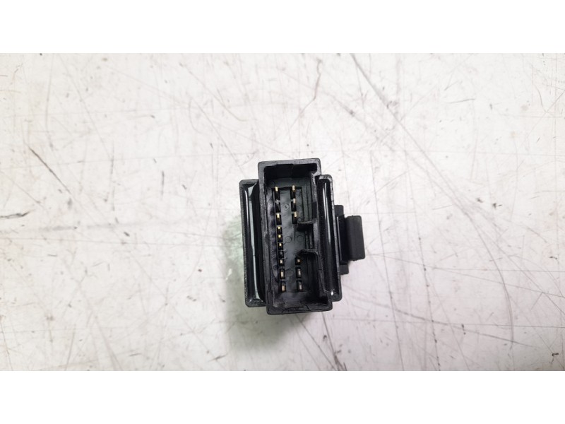 Recambio de modulo electronico para yamaha xsr 900 referencia OEM IAM 8VK8195041  