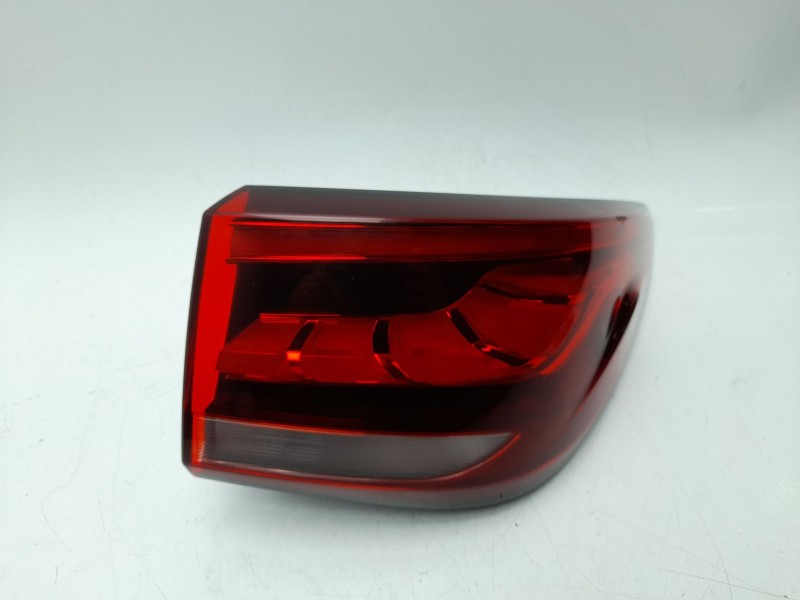 Recambio de piloto trasero derecho para mg zs suv (azs1) 1.5 vti referencia OEM IAM 10571682  