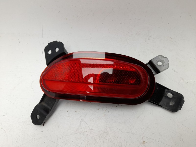 Recambio de faro antiniebla trasero derecho para mg zs suv (azs1) 1.5 vti referencia OEM IAM 10571686  