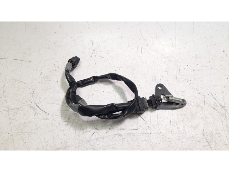 Recambio de interruptor para yamaha xsr 900 referencia OEM IAM BAM825300000  
