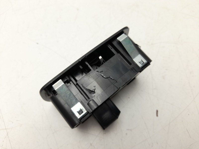 Recambio de mando elevalunas trasero izquierdo para maserati ghibli iii (m157) 3.0 s q4 referencia OEM IAM 670025405  