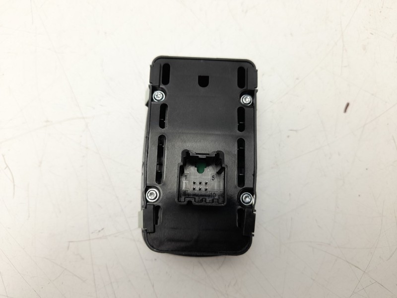 Recambio de mando elevalunas trasero izquierdo para maserati ghibli iii (m157) 3.0 s q4 referencia OEM IAM 670025405  