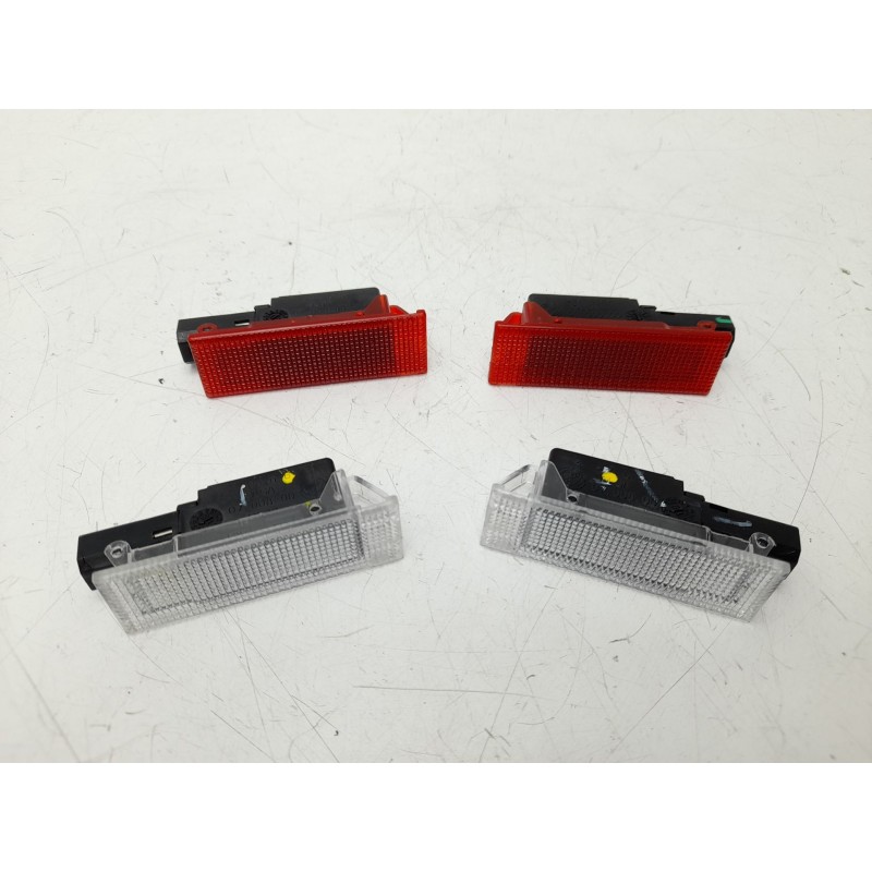 Recambio de luz interior para maserati ghibli iii (m157) 3.0 s q4 referencia OEM IAM 0700800  