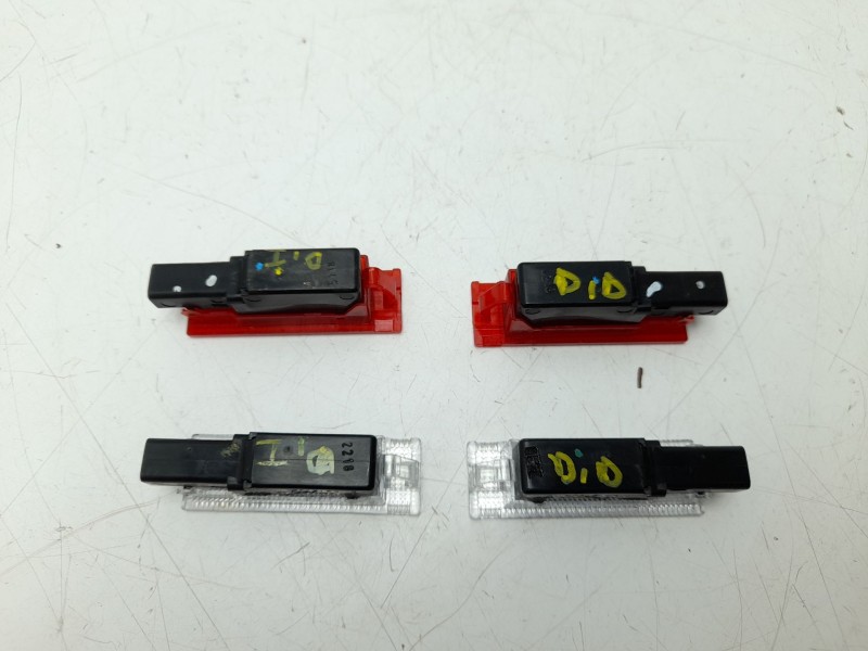 Recambio de luz interior para maserati ghibli iii (m157) 3.0 s q4 referencia OEM IAM 0700800  