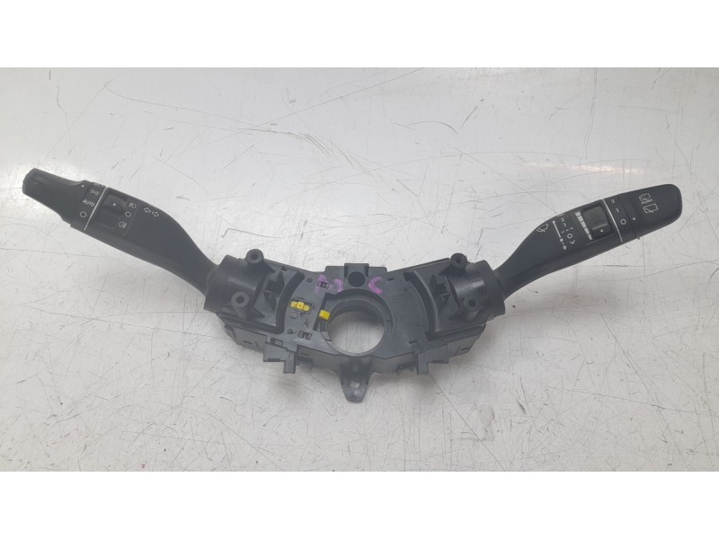 Recambio de mando multifuncion para hyundai i30 (pd) tecno mild-hybrid referencia OEM IAM 93404G4900  