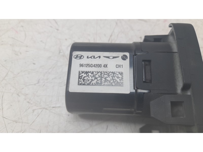 Recambio de modulo electronico para hyundai i30 (pd) tecno mild-hybrid referencia OEM IAM 96125G4200  
