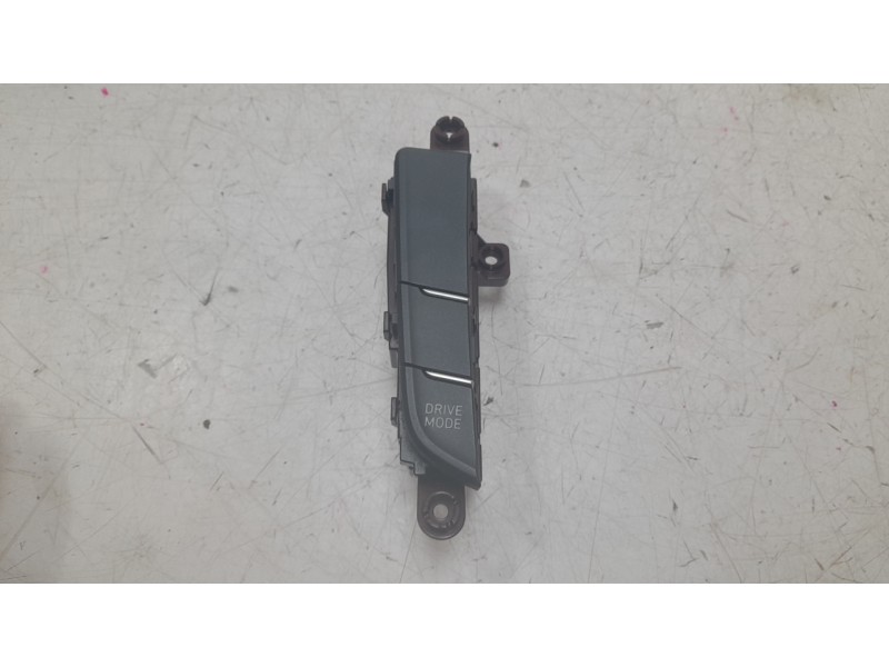 Recambio de interruptor para hyundai i30 (pd) tecno mild-hybrid referencia OEM IAM 93300G4350  