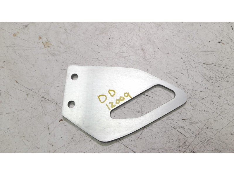 Recambio de moldura para yamaha xsr 900 referencia OEM IAM BEA274460000  