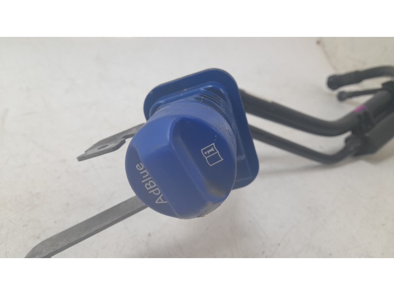 Recambio de tubo para peugeot 308 iii (fb_, fh_, fp_, f3_, fm_) bluehdi 130 (fbyhzl, fbyhzt) referencia OEM IAM 9831044780  