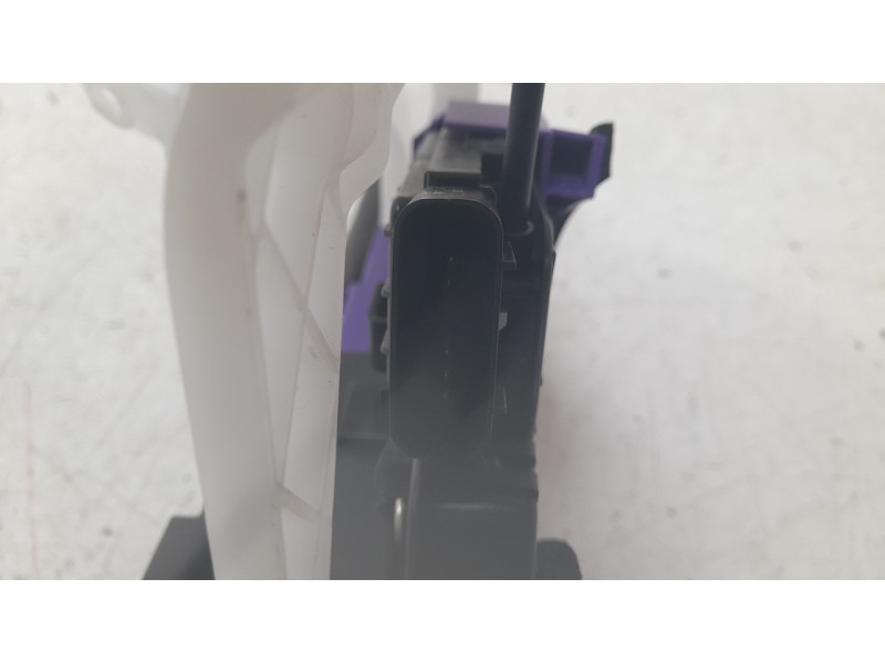 Recambio de cerradura puerta trasera derecha para hyundai i30 (pd) tecno mild-hybrid referencia OEM IAM 81420G3010  EZCHY599