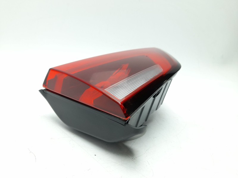 Recambio de piloto trasero izquierdo interior para mg zs suv (azs1) 1.0 t-gdi referencia OEM IAM 10571683  MG6044153