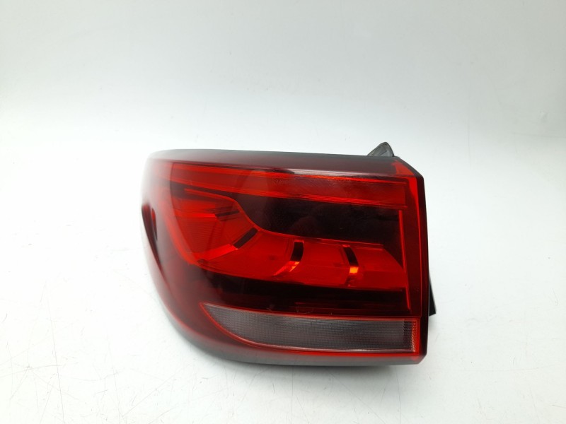 Recambio de piloto trasero izquierdo para mg zs suv (azs1) 1.0 t-gdi referencia OEM IAM 10571681  