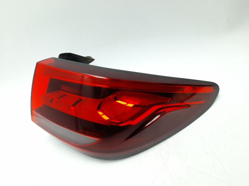 Recambio de piloto trasero derecho para mg zs suv (azs1) 1.0 t-gdi referencia OEM IAM 10571682  