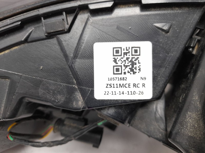 Recambio de piloto trasero derecho para mg zs suv (azs1) 1.0 t-gdi referencia OEM IAM 10571682  