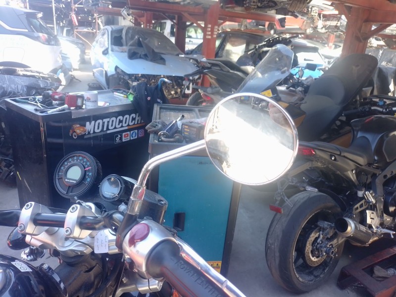 Recambio de retrovisor derecho para royal enfield super meteor 650 super meteor 650 referencia OEM IAM   