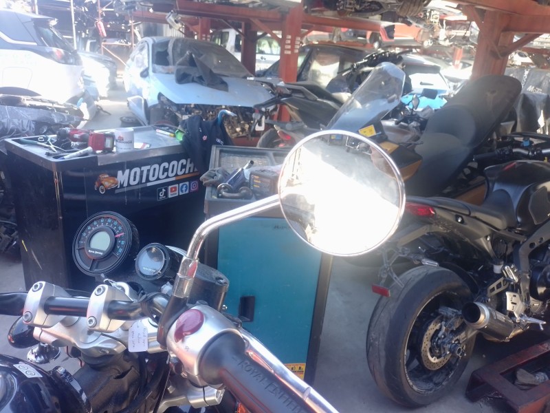 Recambio de retrovisor derecho para royal enfield super meteor 650 super meteor 650 referencia OEM IAM   