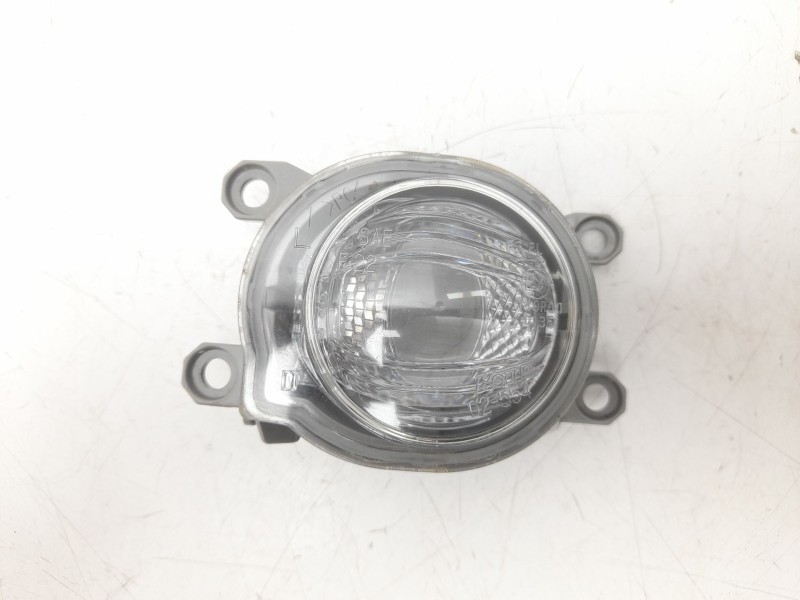 Recambio de faro antiniebla izquierdo para toyota yaris (_p21_, _pa1_, _ph1_) 1.5 hybrid (mxph10) referencia OEM IAM 8122002190 