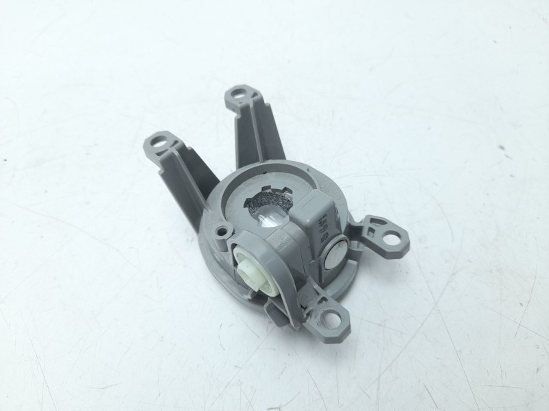 Recambio de faro antiniebla izquierdo para toyota yaris (_p21_, _pa1_, _ph1_) 1.5 hybrid (mxph10) referencia OEM IAM 8122002190 