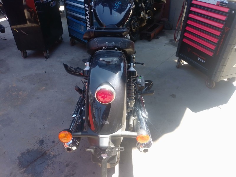 Recambio de guardabarros trasero para royal enfield super meteor 650 super meteor 650 referencia OEM IAM   
