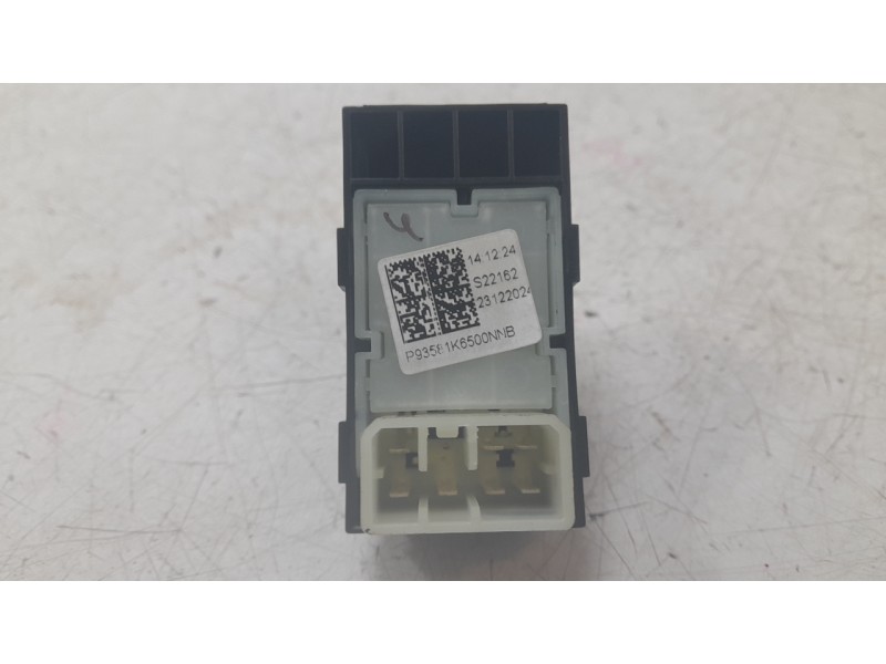 Recambio de mando elevalunas trasero derecho para hyundai i10 iii (ac3, ai3) 1.0 mpi referencia OEM IAM 93581K6500NNB  