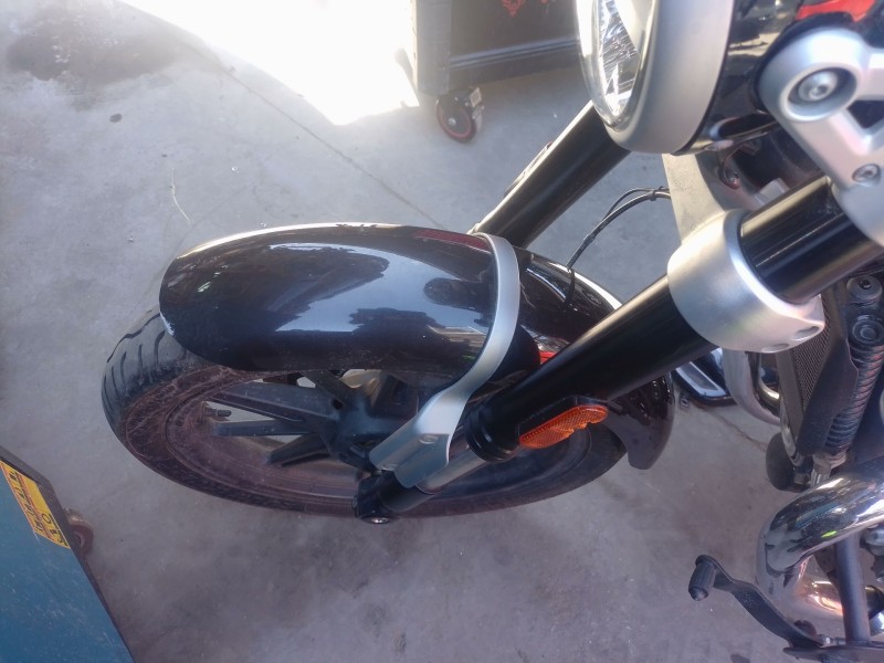 Recambio de guardabarros para royal enfield super meteor 650 super meteor 650 referencia OEM IAM   