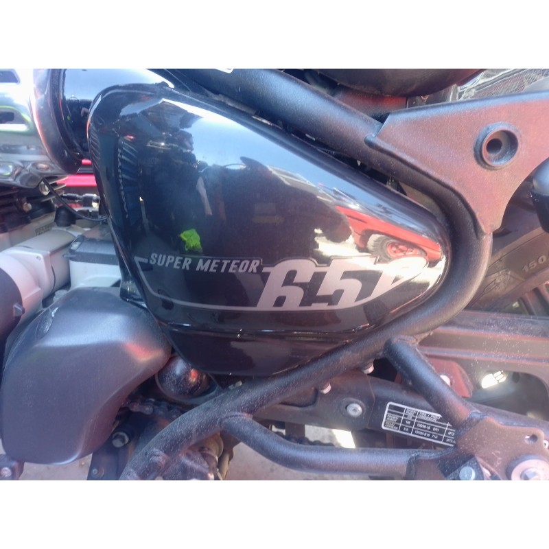 Recambio de moldura para royal enfield super meteor 650 super meteor 650 referencia OEM IAM   