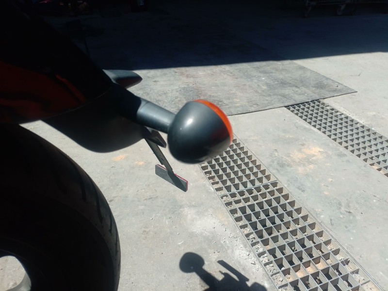 Recambio de piloto trasero izquierdo para royal enfield super meteor 650 super meteor 650 referencia OEM IAM   