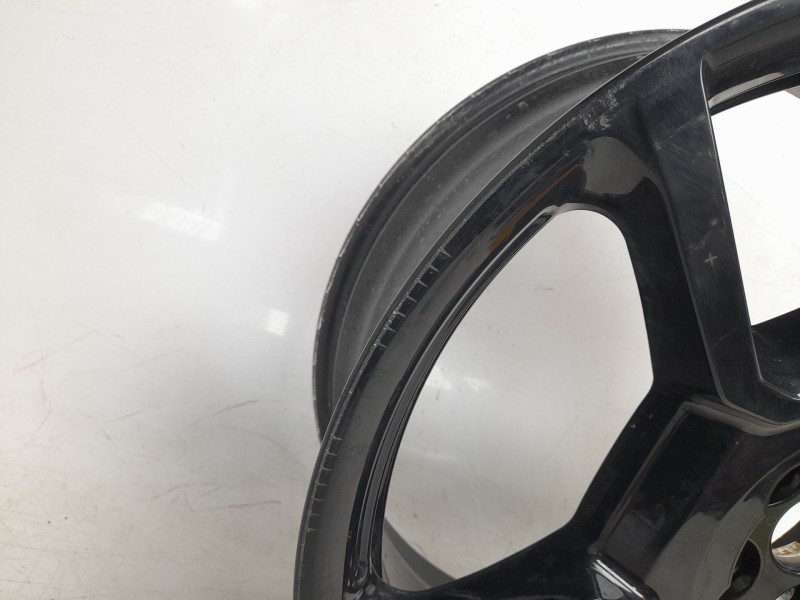 Recambio de llanta para kia ev9 100 gt-line awd referencia OEM IAM 52910DO360  
