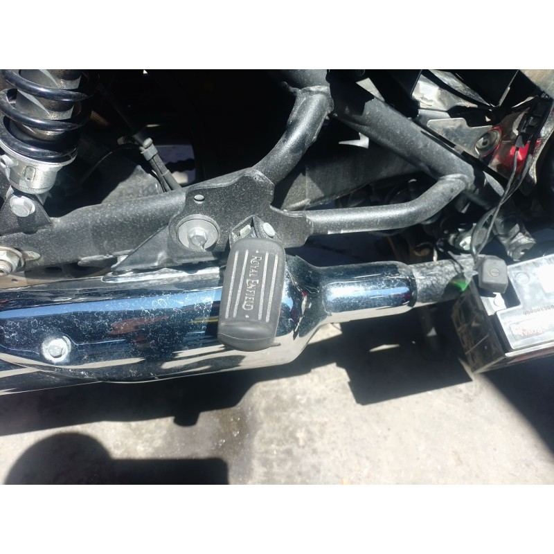 Recambio de estribera derecha para royal enfield super meteor 650 super meteor 650 referencia OEM IAM   