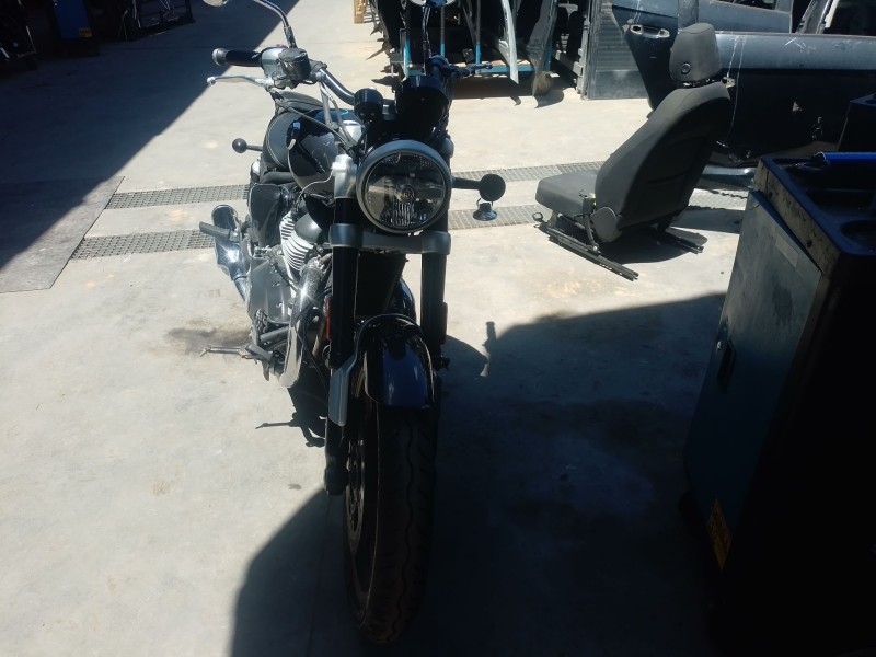 royal enfield super meteor 650 del año 2023