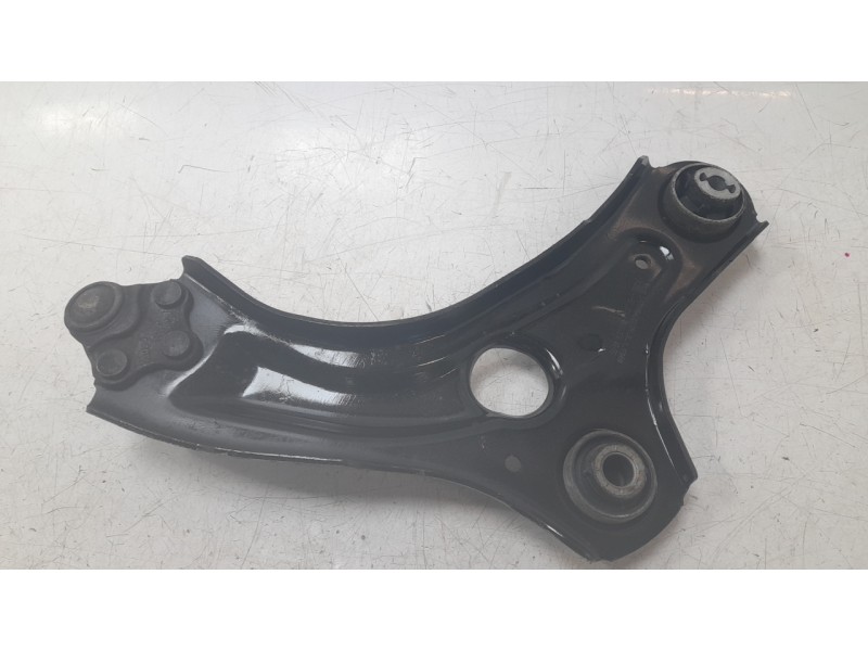Recambio de brazo suspension inferior delantero izquierdo para renault clio v (b7_) 1.5 blue dci 85 (b7ag) referencia OEM IAM 54