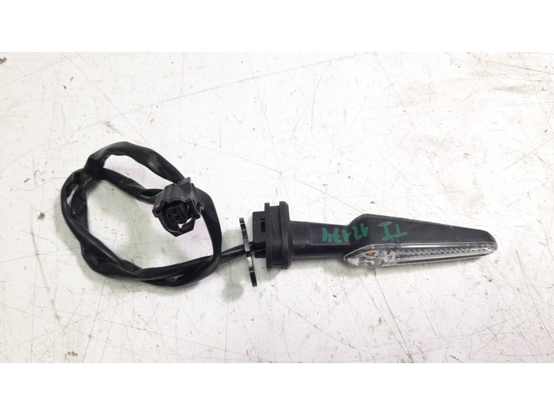 Recambio de piloto trasero izquierdo para yamaha tracer tracer 9 (rn70) referencia OEM IAM B7N833300000  
