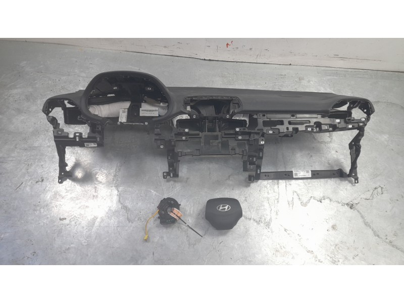 Recambio de kit airbag para hyundai i30 (pd) tecno mild-hybrid referencia OEM IAM 84710G4100TRY  