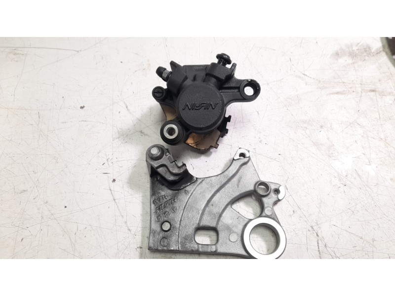 Recambio de pinza de freno trasera derecha para yamaha tracer tracer 9 (rn70) referencia OEM IAM 2DR2580W00  