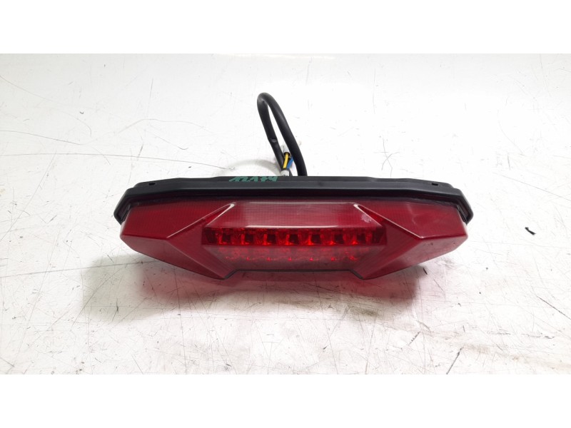 Recambio de piloto trasero central para yamaha tracer tracer 9 (rn70) referencia OEM IAM B5U847000000  