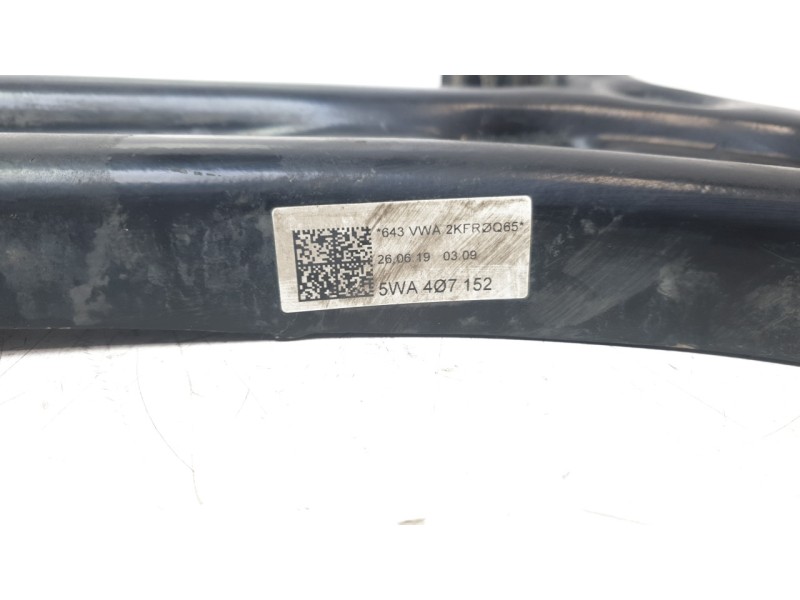 Recambio de brazo suspension inferior delantero izquierdo para audi a3 (8v1, 8vk) 1.6 tdi referencia OEM IAM 5WA407152  773580