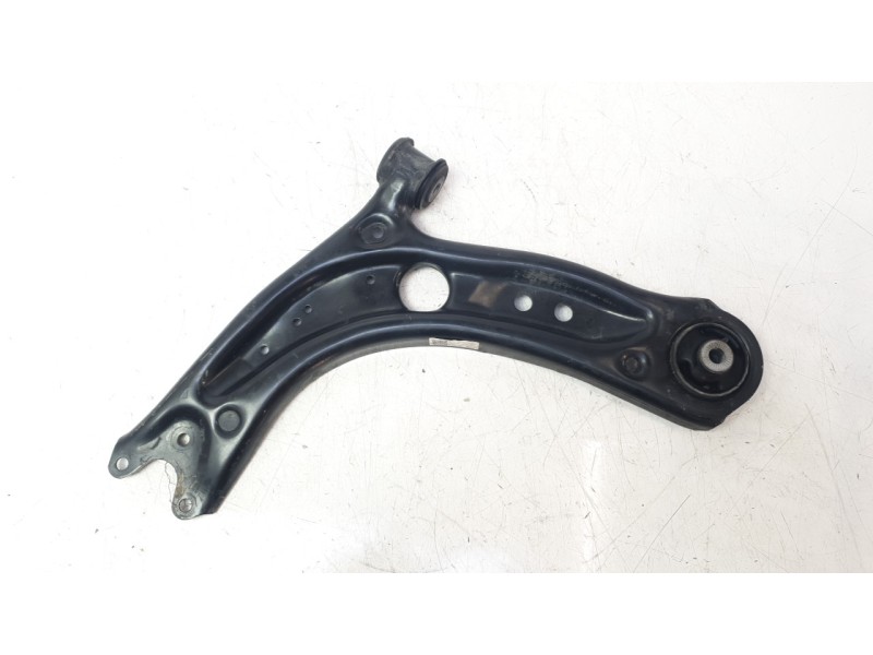 Recambio de brazo suspension inferior delantero derecho para audi a3 (8v1, 8vk) 1.6 tdi referencia OEM IAM 5WA407151  773581