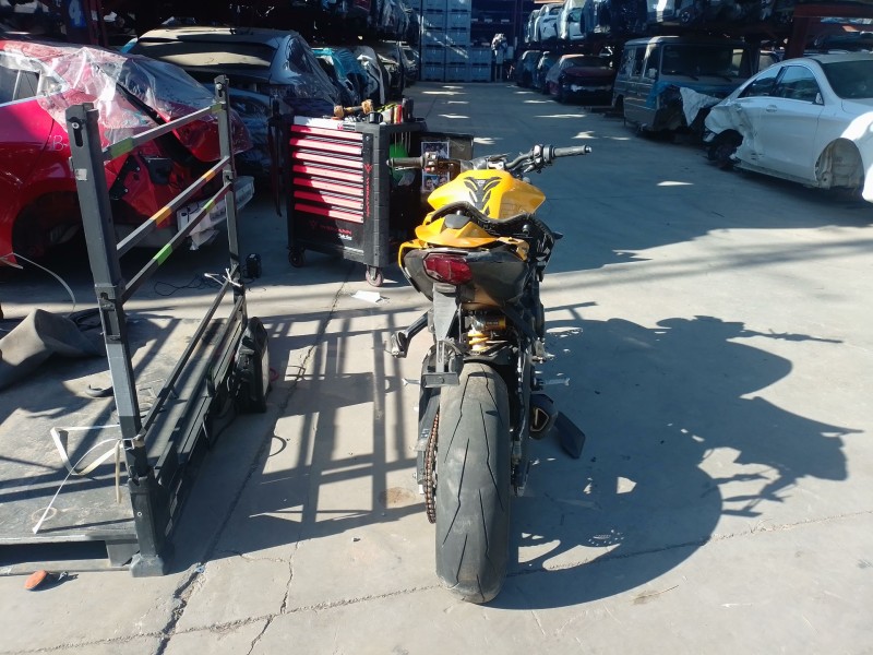 triumph street triple 765 rs del año 2025
