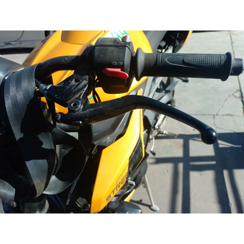 Recambio de maneta exterior delantera izquierda para triumph street triple 765 rs street triple 765 rs referencia OEM IAM   