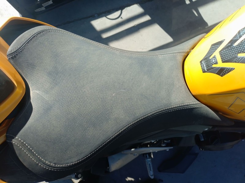 Recambio de asiento para triumph street triple 765 rs street triple 765 rs referencia OEM IAM   