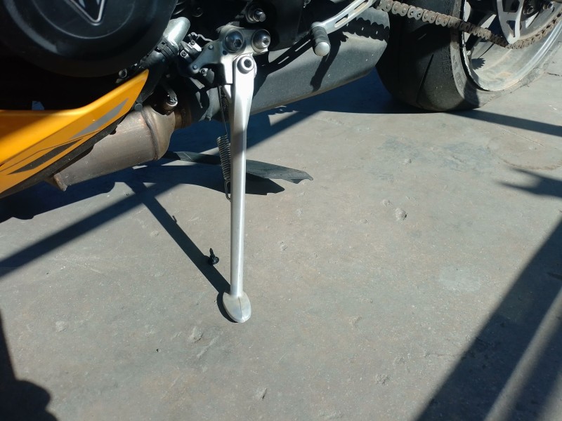 Recambio de caballete lateral para triumph street triple 765 rs street triple 765 rs referencia OEM IAM   