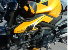 Recambio de carenado delantero izquierdo para triumph street triple 765 rs street triple 765 rs referencia OEM IAM   