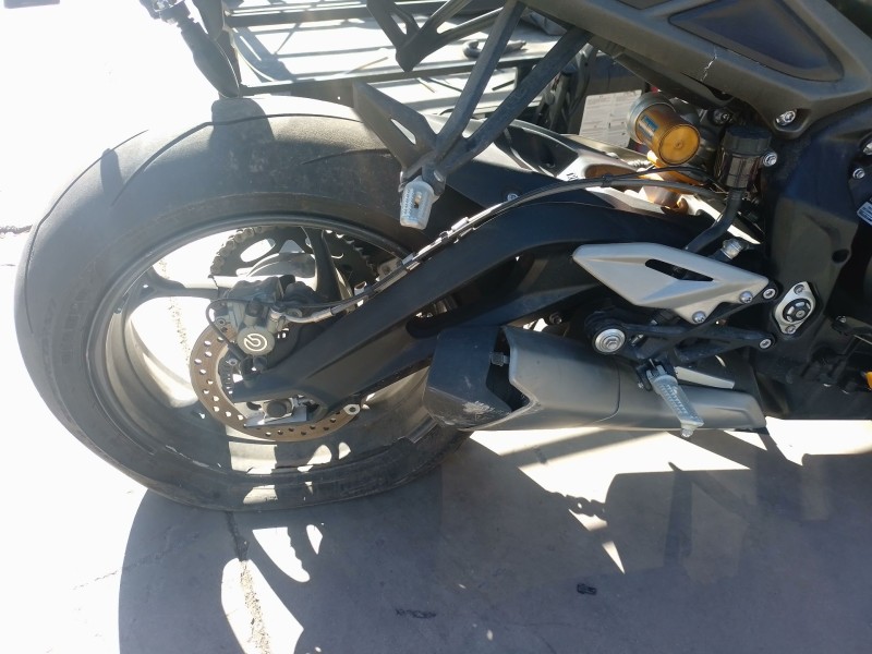 Recambio de basculante para triumph street triple 765 rs street triple 765 rs referencia OEM IAM   
